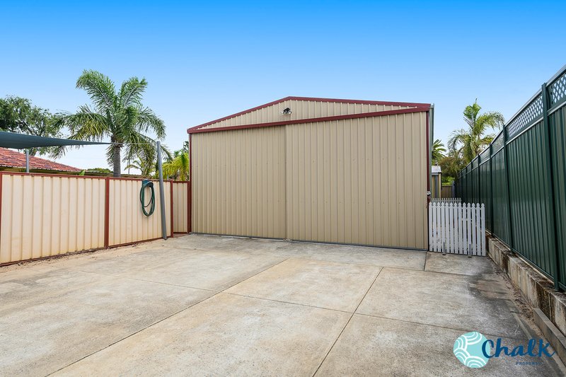 Photo - 2 Farrington Street, Warnbro WA 6169 - Image 5