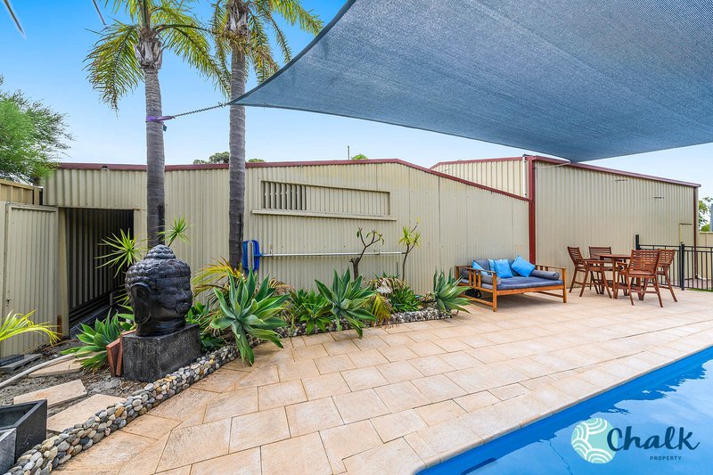 Photo - 2 Farrington Street, Warnbro WA 6169 - Image 6