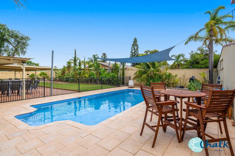 Photo - 2 Farrington Street, Warnbro WA 6169 - Image 30