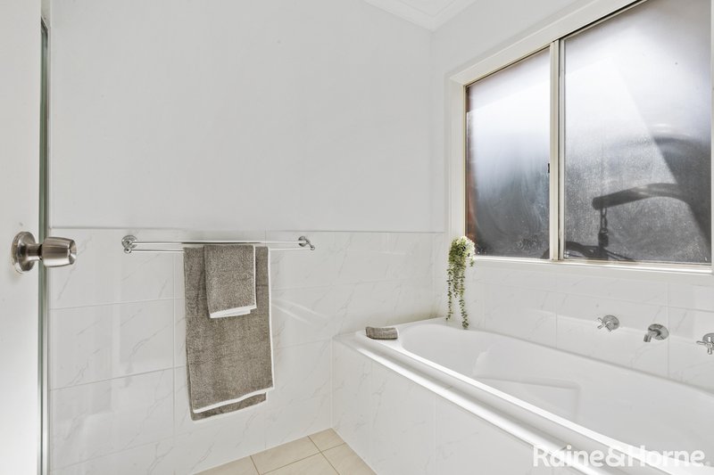Photo - 2 Ferguson Road, Strathalbyn SA 5255 - Image 13