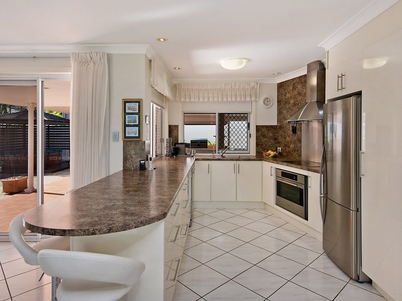 Photo - 2 Fern Court, Buderim QLD 4556 - Image 5