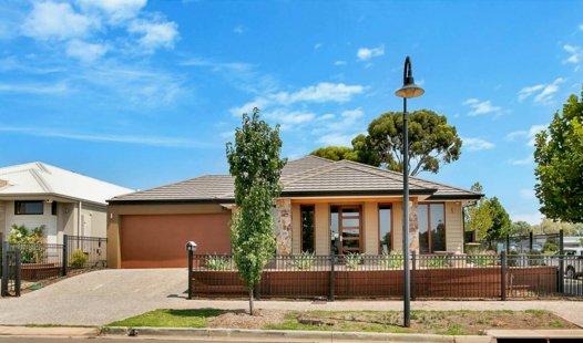 2 Finnis Street, Blakeview SA 5114