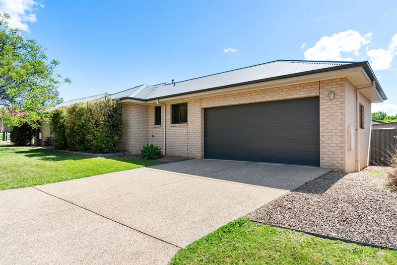 Photo - 2 Firetail Street, Thurgoona NSW 2640 - Image 25