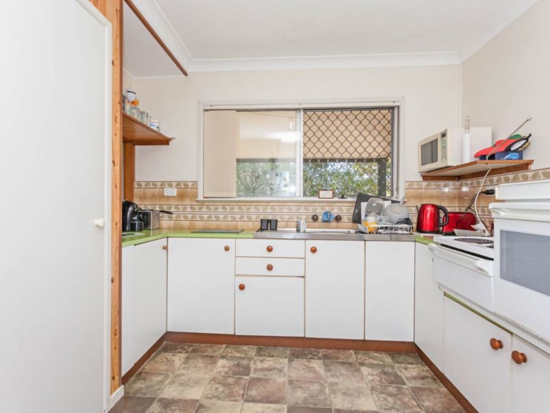 Photo - 2 First Avenue, Marsden QLD 4132 - Image 3