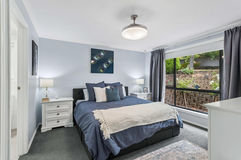 Photo - 2 Flame Tree Court, Greenwith SA 5125 - Image 2
