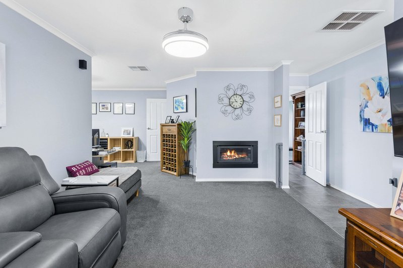 Photo - 2 Flame Tree Court, Greenwith SA 5125 - Image 4
