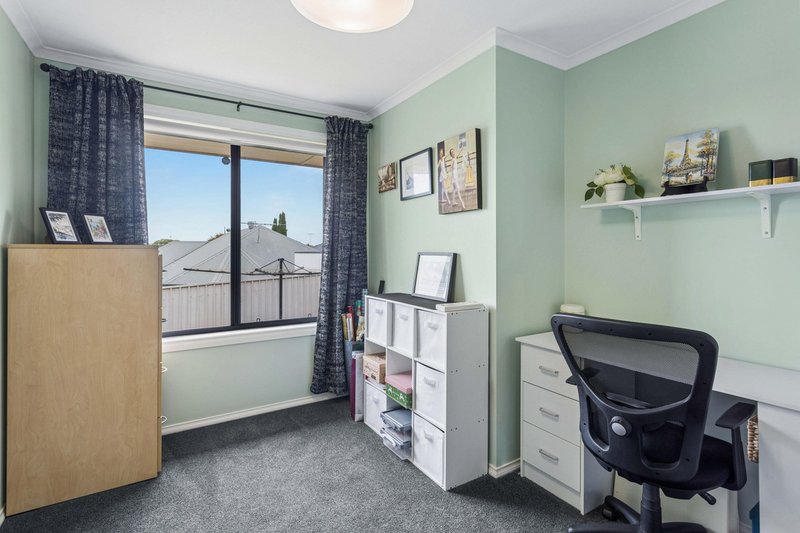 Photo - 2 Flame Tree Court, Greenwith SA 5125 - Image 16