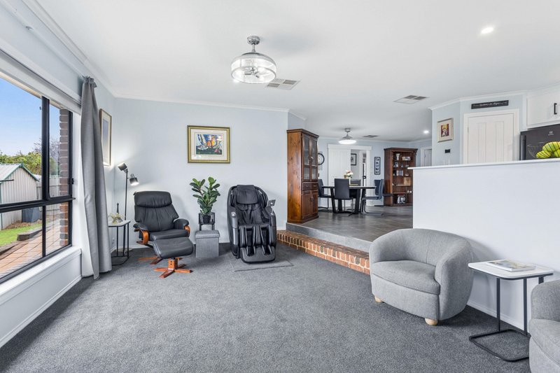 Photo - 2 Flame Tree Court, Greenwith SA 5125 - Image 17