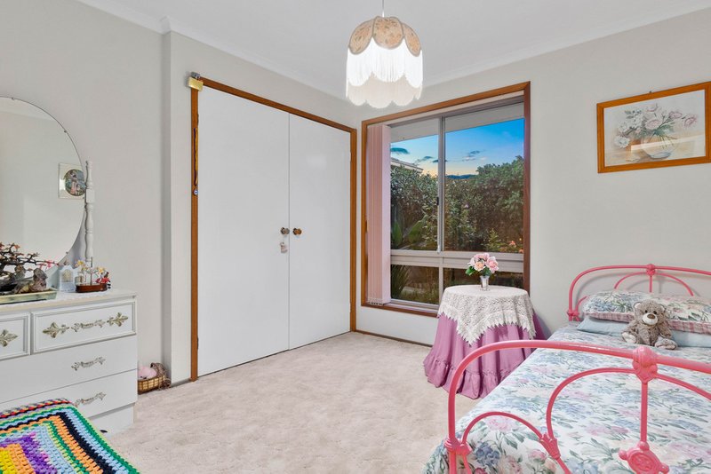 Photo - 2 Flemington Crescent, Werribee VIC 3030 - Image 7