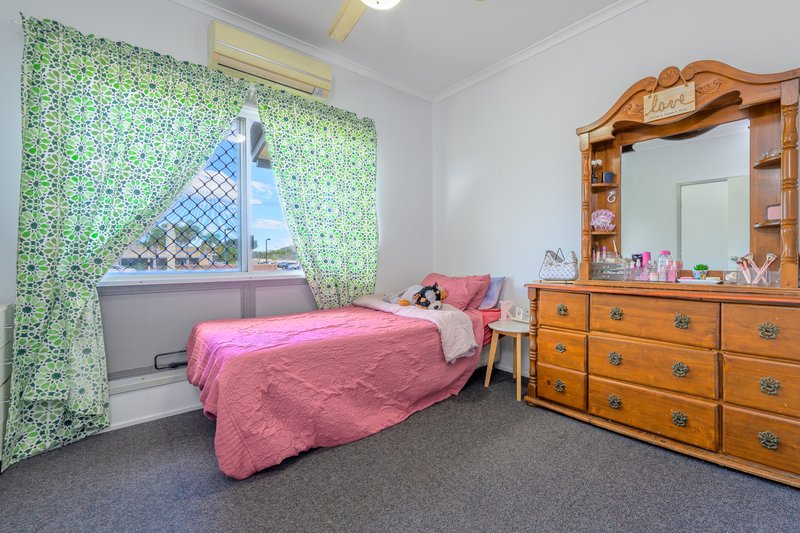 Photo - 2 Fletcher Street, West Gladstone QLD 4680 - Image 7