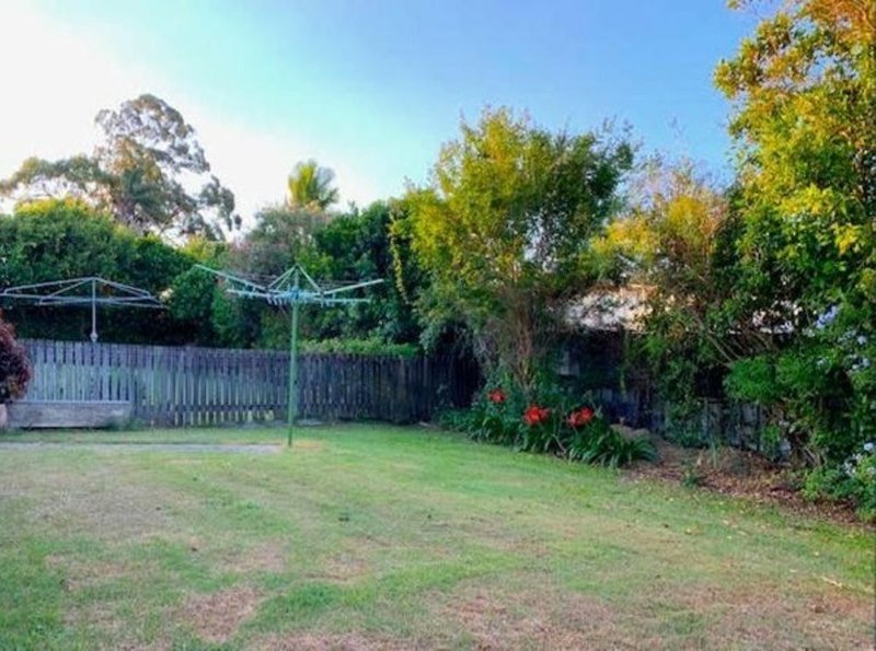 Photo - 2 Fleur Court, Capalaba QLD 4157 - Image 11