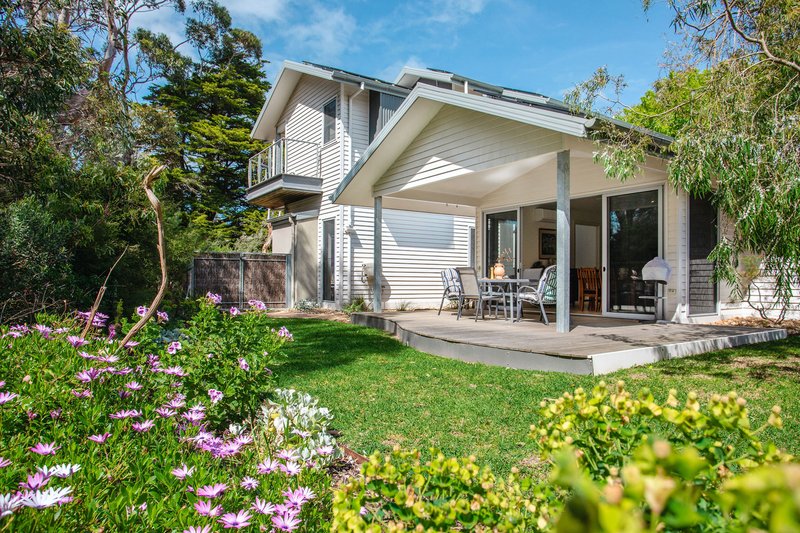 Photo - 2 Foreshore Road, Balnarring Beach VIC 3926 - Image 3