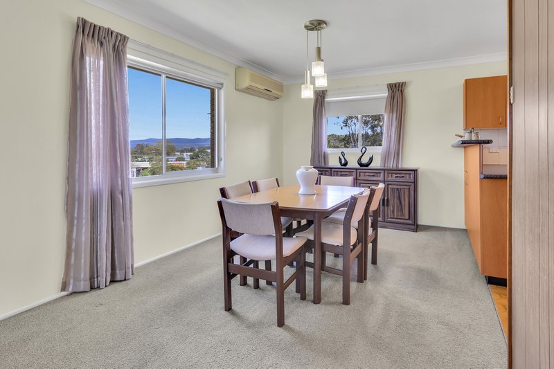 Photo - 2 Forrest Avenue, Molendinar QLD 4214 - Image 8