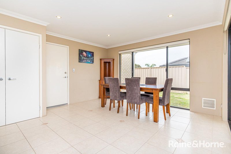 Photo - 2 Fortesse Place, Australind WA 6233 - Image 4