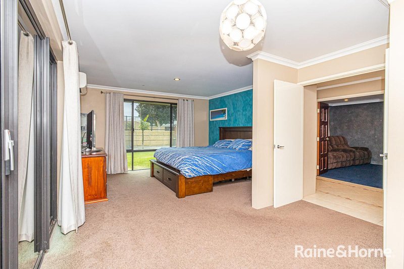 Photo - 2 Fortesse Place, Australind WA 6233 - Image 14