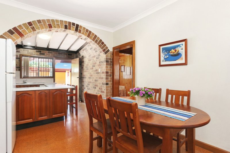 Photo - 2 Foster Street, Leichhardt NSW 2040 - Image 4