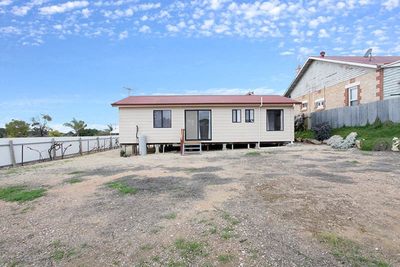 Photo - 2 Fourth Street, Ardrossan SA 5571 - Image 6