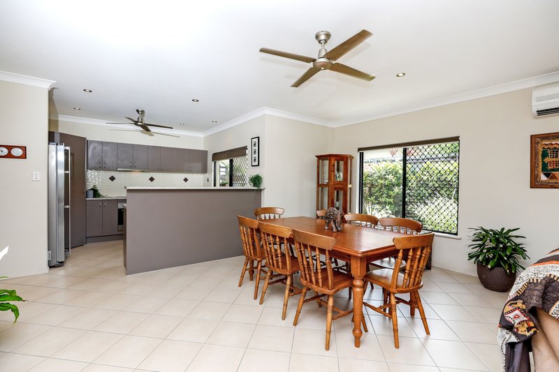 Photo - 2 Franklin Close, Clifton Beach QLD 4879 - Image 4