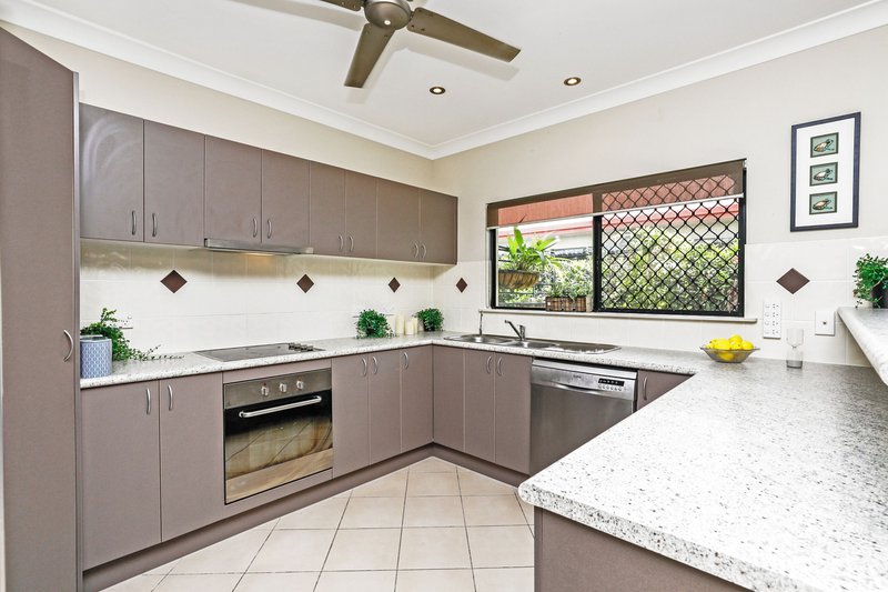 Photo - 2 Franklin Close, Clifton Beach QLD 4879 - Image 5