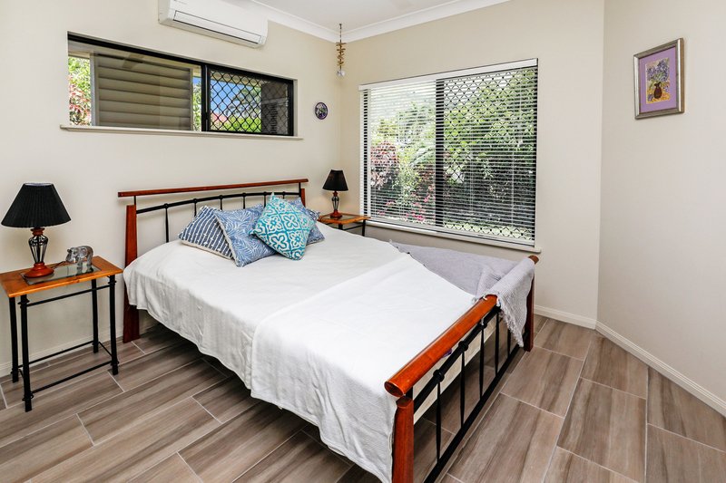 Photo - 2 Franklin Close, Clifton Beach QLD 4879 - Image 12