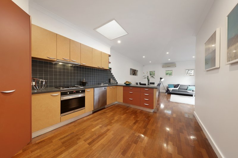 Photo - 2 Frederico Street, Highett VIC 3190 - Image 3