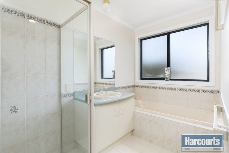 Photo - 2 Freebairn Drive, Hallett Cove SA 5158 - Image 17