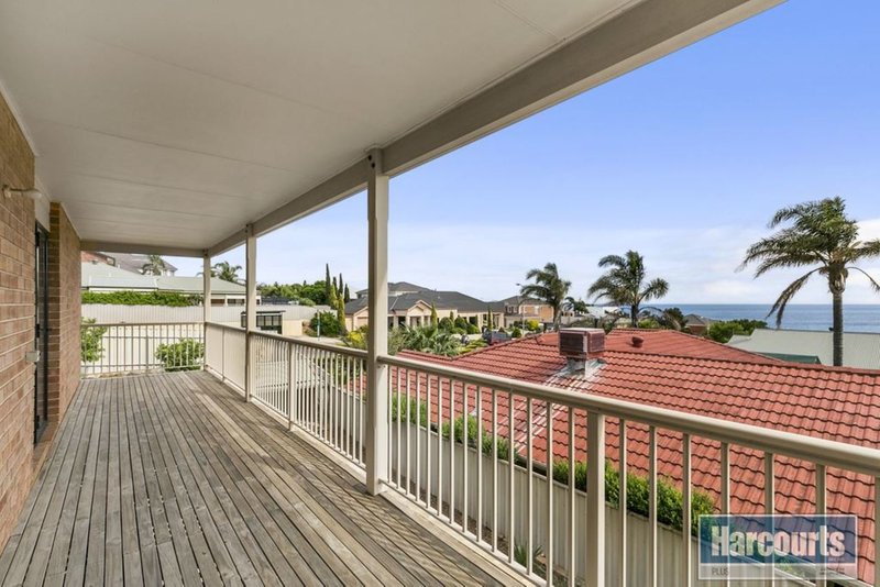 Photo - 2 Freebairn Drive, Hallett Cove SA 5158 - Image 20