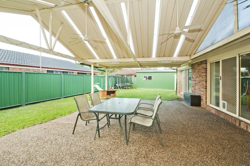 Photo - 2 Fryer Place, Albion Park NSW 2527 - Image 3