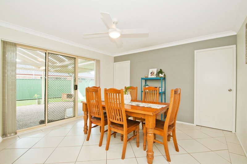 Photo - 2 Fryer Place, Albion Park NSW 2527 - Image 6