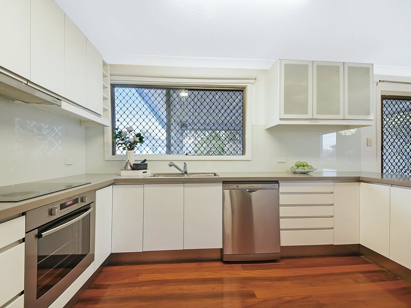 Photo - 2 Furley Street, Aspley QLD 4034 - Image 10