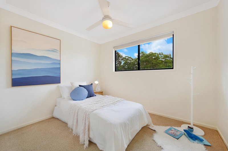 Photo - 2 Furlong Street, Indooroopilly QLD 4068 - Image 12