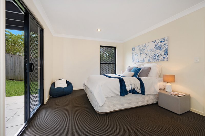 Photo - 2 Furlong Street, Indooroopilly QLD 4068 - Image 15