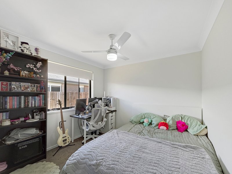 Photo - 2 Fyfe Street, Walloon QLD 4306 - Image 15