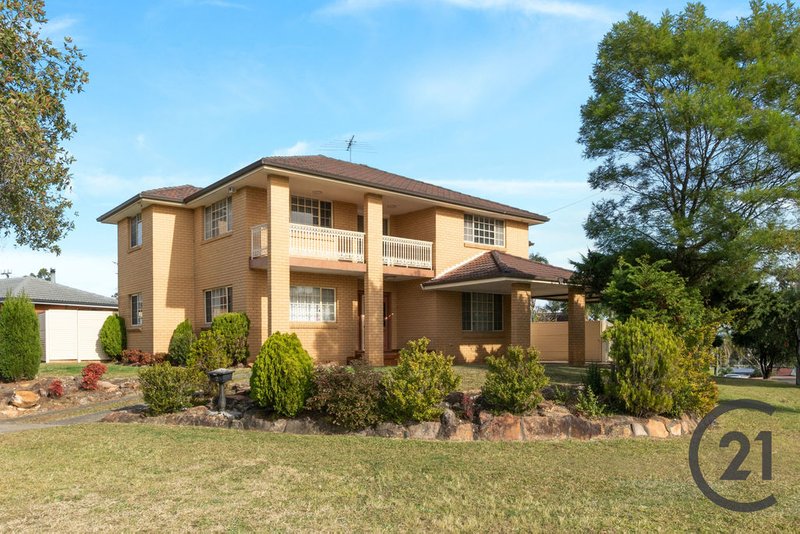 2 Gal Crescent, Moorebank NSW 2170