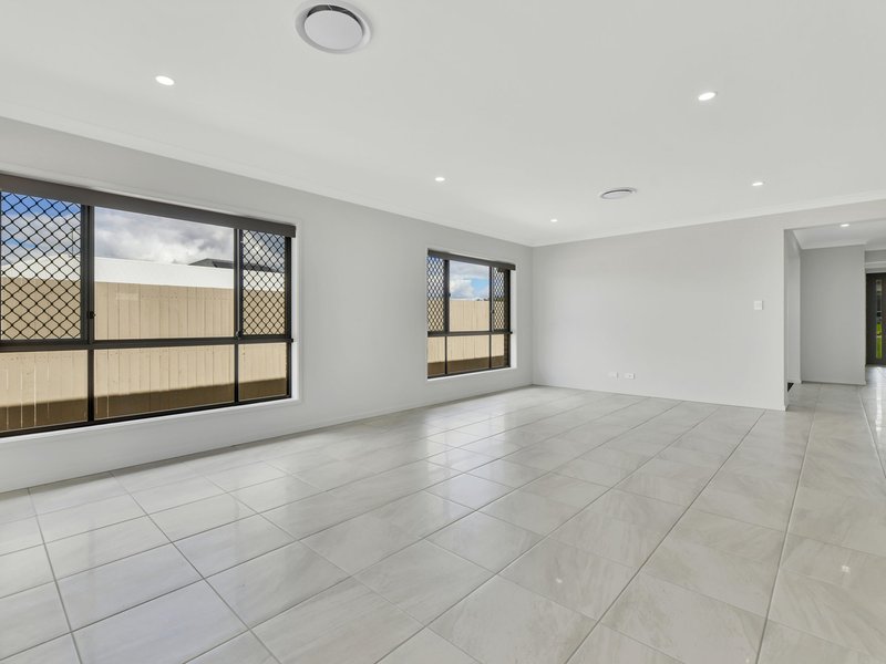 Photo - 2 Galaxy Street, Flagstone QLD 4280 - Image 3