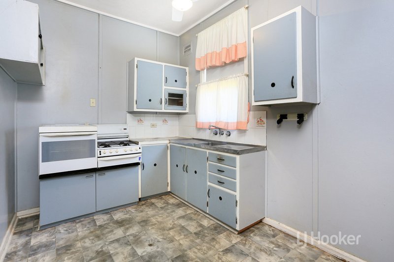 Photo - 2 Gallop Grove, Lalor Park NSW 2147 - Image 3