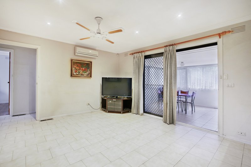 Photo - 2 Gallus Court, Bundoora VIC 3083 - Image 6