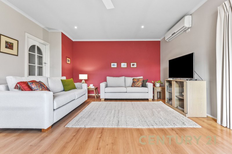 Photo - 2 Gardiner Avenue, Dandenong North VIC 3175 - Image 2