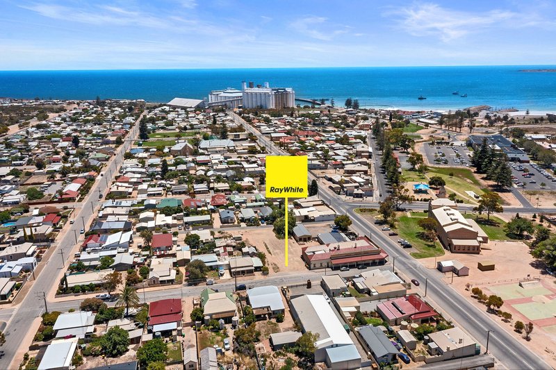 Photo - 2 Gardiner Street, Wallaroo SA 5556 - Image 6