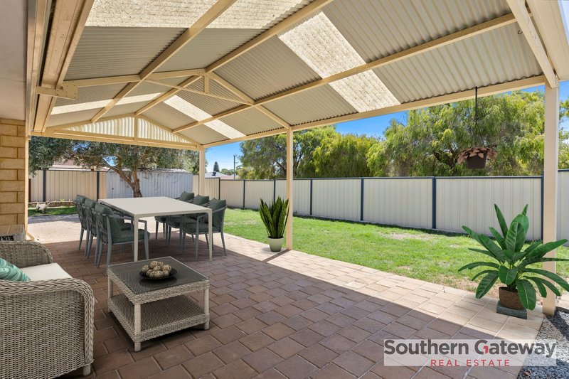 Photo - 2 Garrett Corner, Parmelia WA 6167 - Image 9