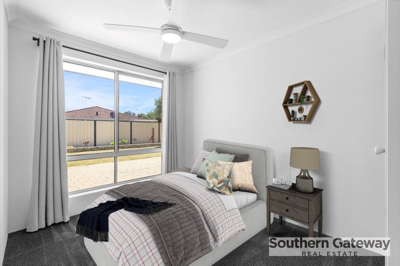 Photo - 2 Garrett Corner, Parmelia WA 6167 - Image 13