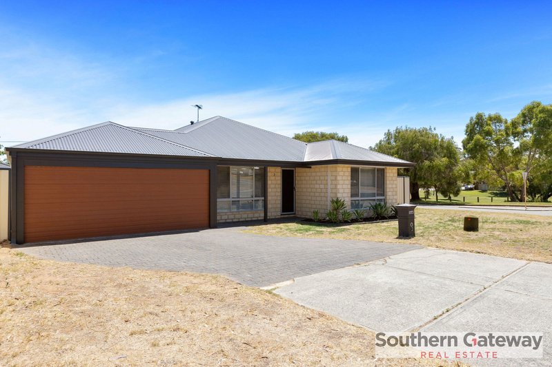 Photo - 2 Garrett Corner, Parmelia WA 6167 - Image 22