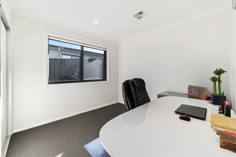 Photo - 2 Gell Street, Moncrieff ACT 2914 - Image 18