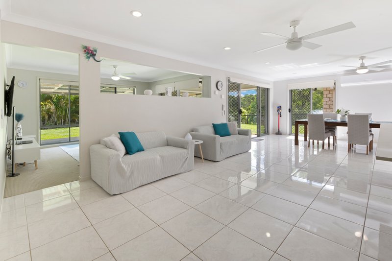 Photo - 2 Gene Kelly Court, Maudsland QLD 4210 - Image 25