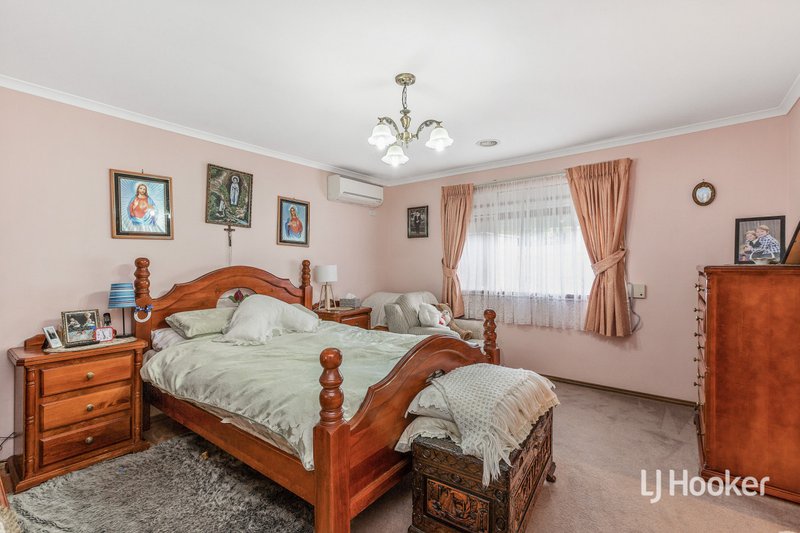 Photo - 2 George Benjamin Court, Seabrook VIC 3028 - Image 6