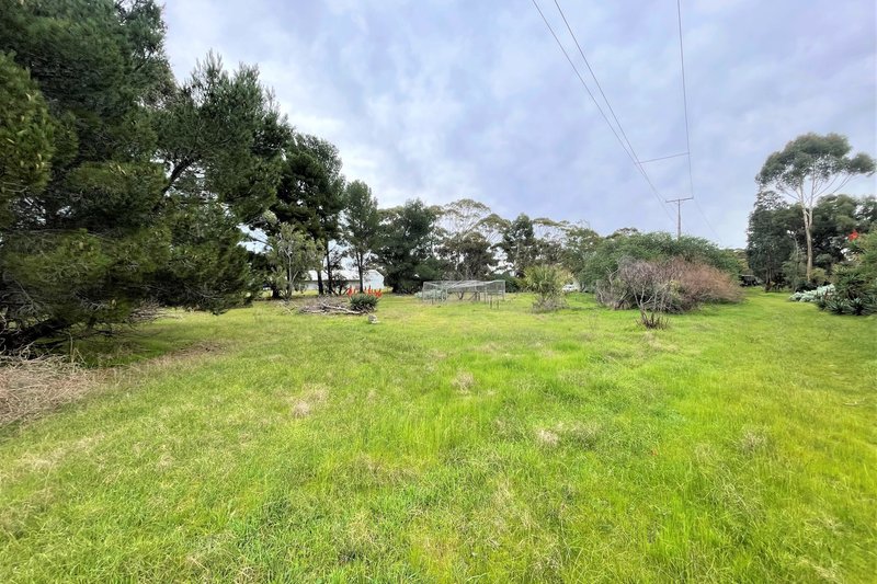 Photo - 2 Gibbs Street, Coonalpyn SA 5265 - Image 7