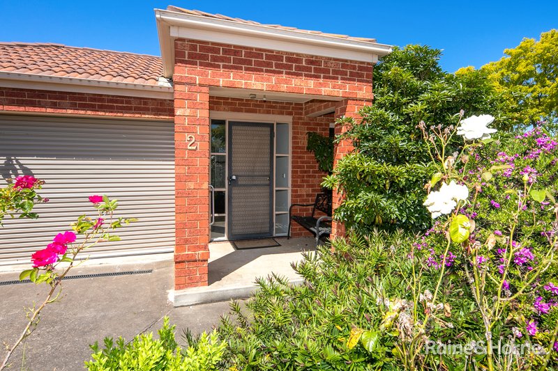 Photo - 2 Giffen Place, Sunbury VIC 3429 - Image 2