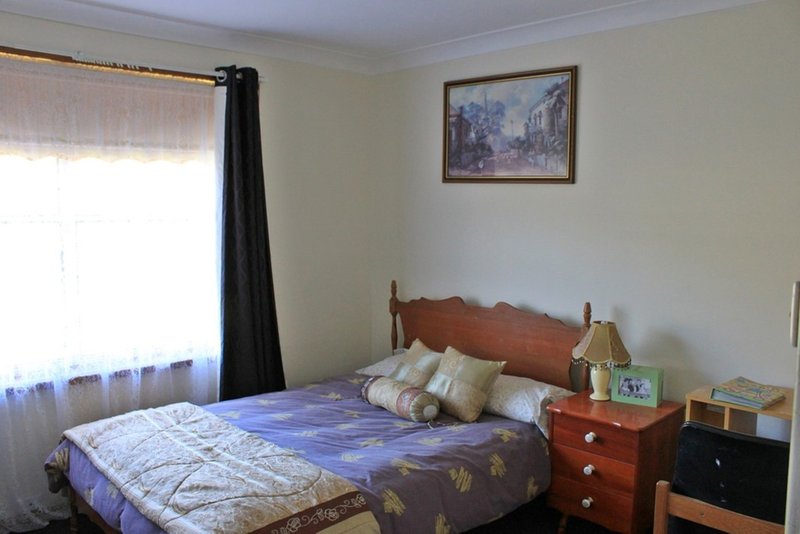 Photo - 2 Gilbert Street, Tumbarumba NSW 2653 - Image 10