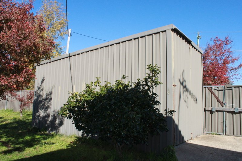 Photo - 2 Gilbert Street, Tumbarumba NSW 2653 - Image 12