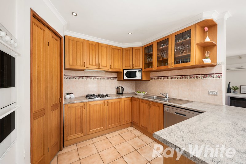 Photo - 2 Giles Court, Mill Park VIC 3082 - Image 2